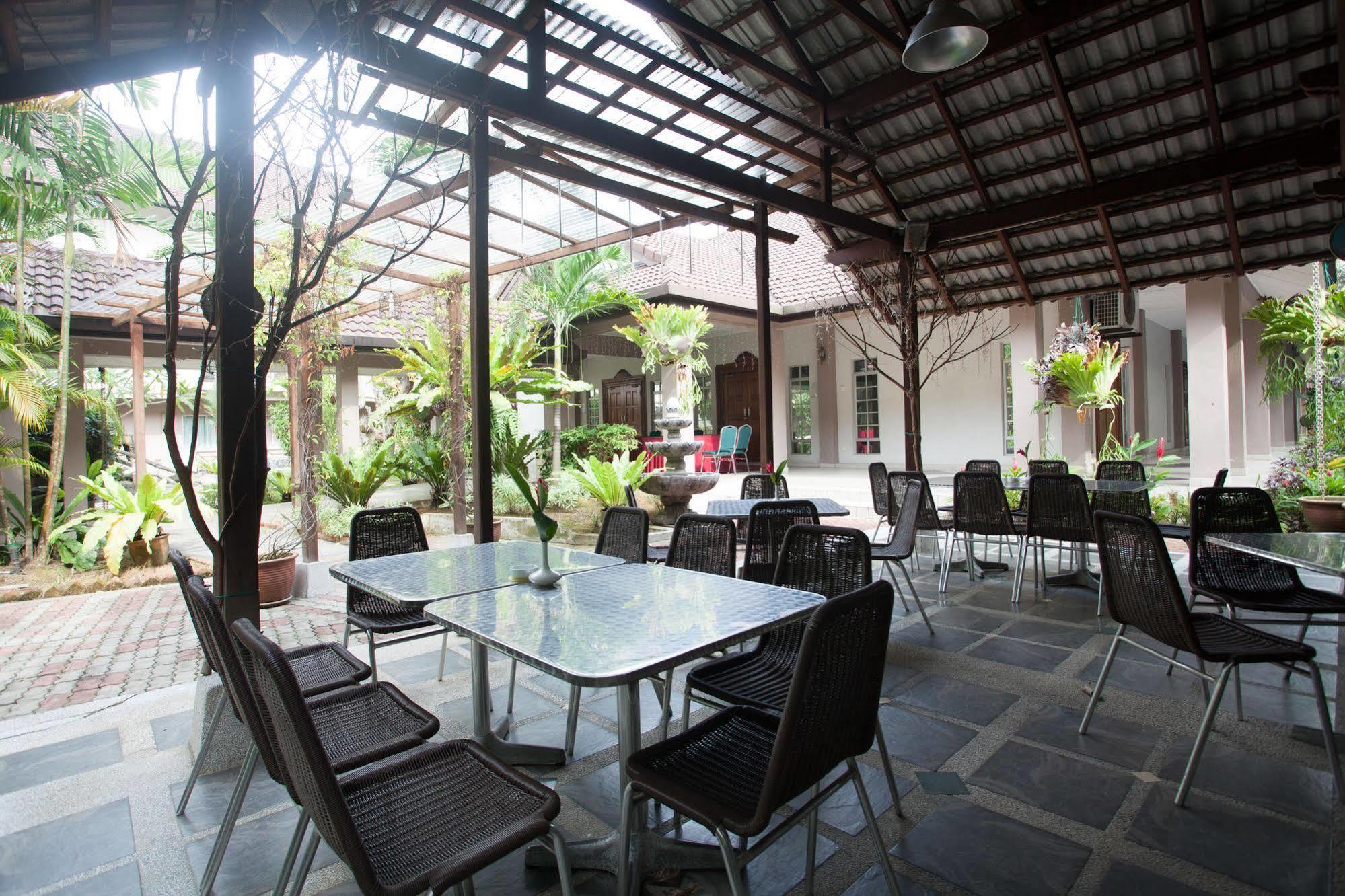 Hotel Seri Malaysia Johor Bahru Exterior photo