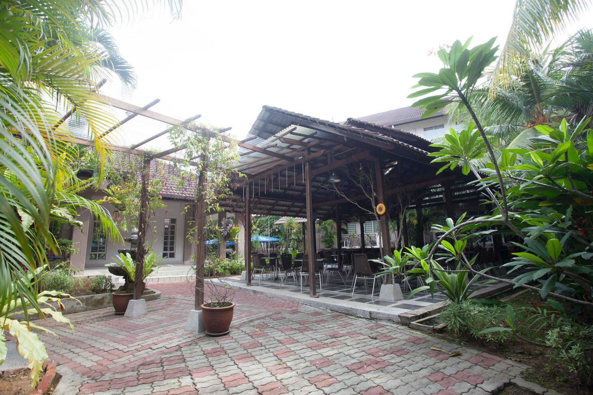 Hotel Seri Malaysia Johor Bahru Exterior photo